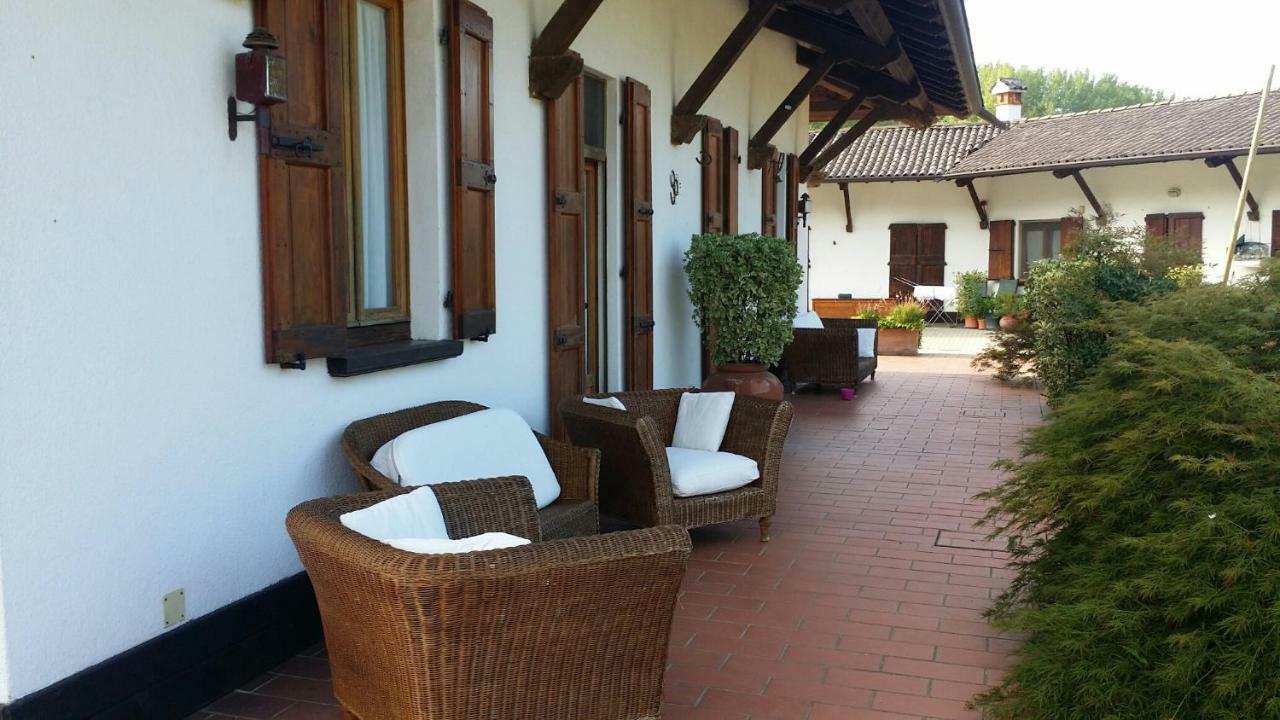 Scuderia 100 Pertiche Villa Villanterio Buitenkant foto